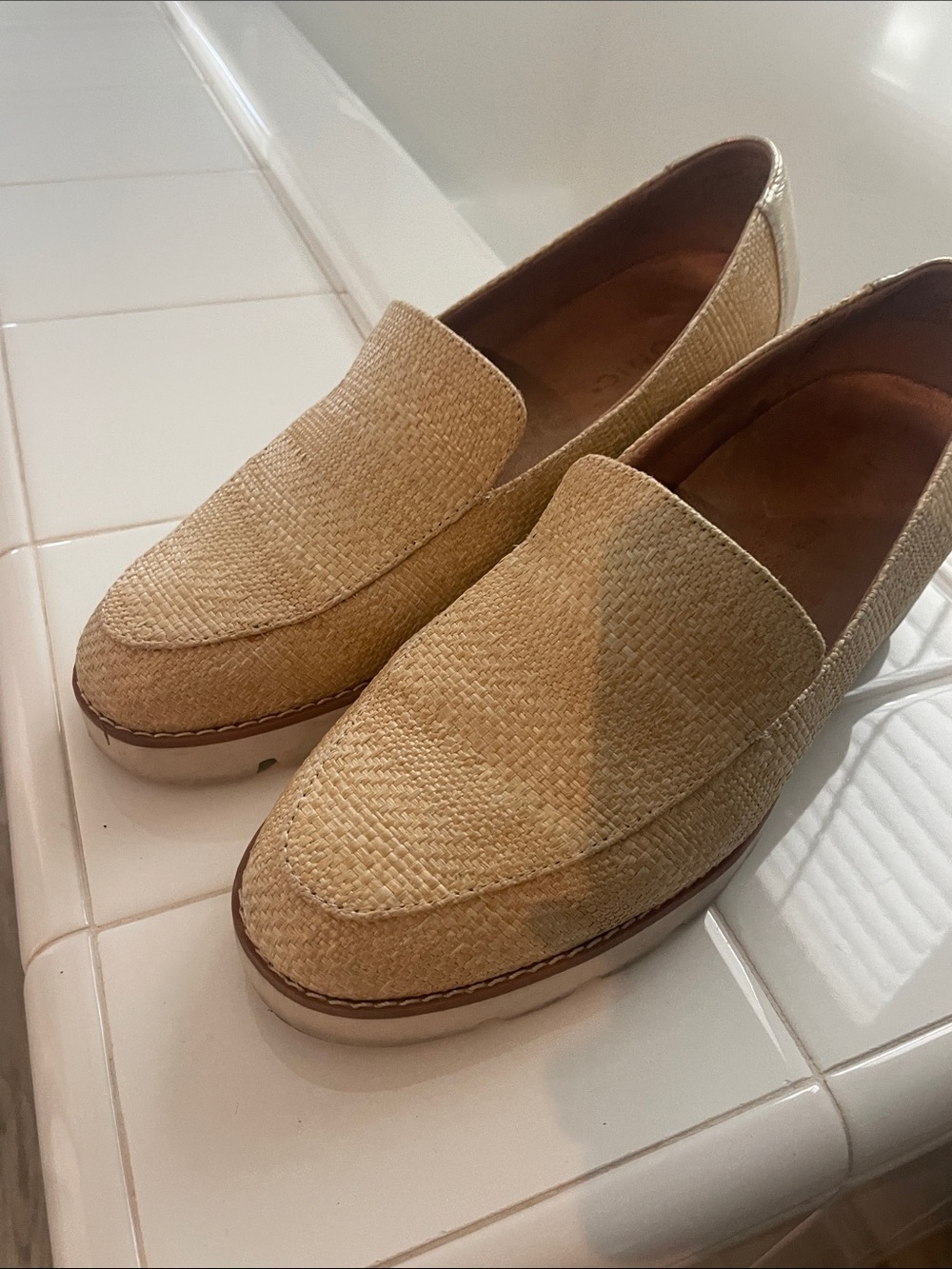 Vionic Hensley Women's Woven Loafers in Natural Straw